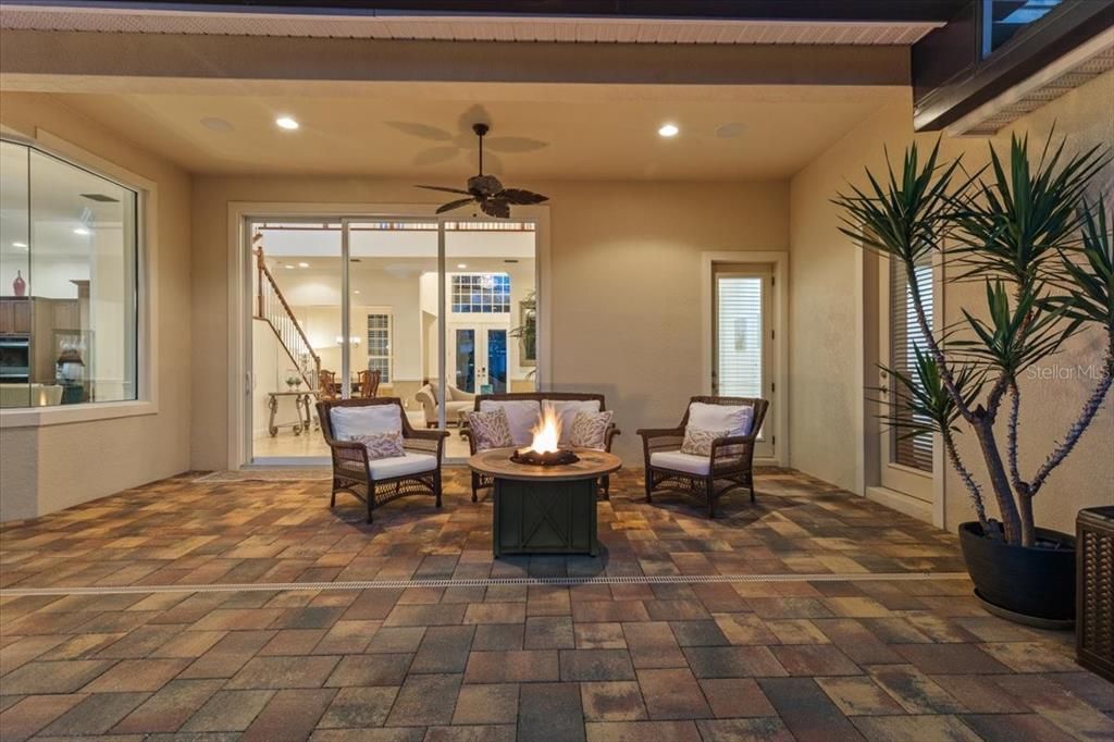 На продажу: $1,240,000 (4 спален, 4 ванн, 4896 Квадратных фут)