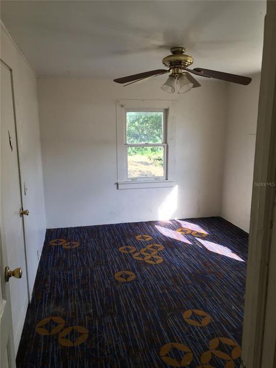 For Rent: $800 (2 beds, 1 baths, 800 Square Feet)