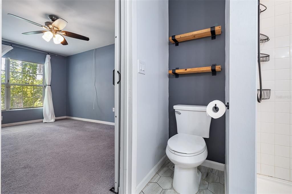 For Sale: $309,900 (3 beds, 2 baths, 1241 Square Feet)