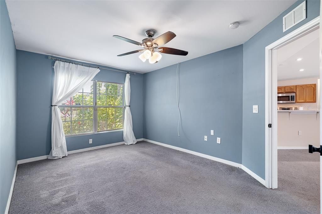 For Sale: $309,900 (3 beds, 2 baths, 1241 Square Feet)