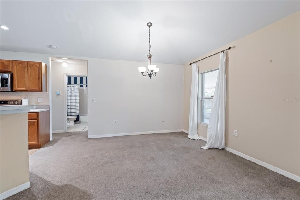 For Sale: $309,900 (3 beds, 2 baths, 1241 Square Feet)