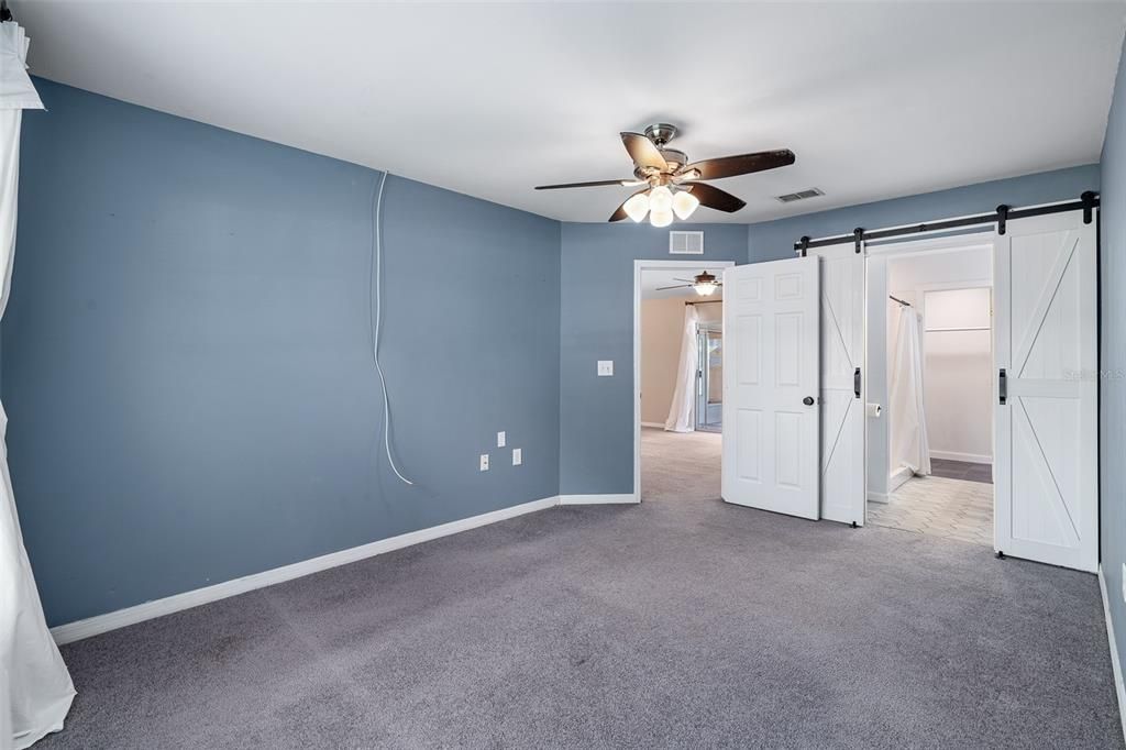 For Sale: $309,900 (3 beds, 2 baths, 1241 Square Feet)