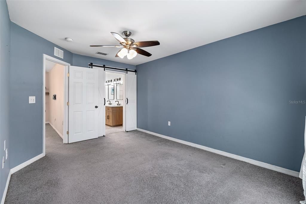 For Sale: $309,900 (3 beds, 2 baths, 1241 Square Feet)