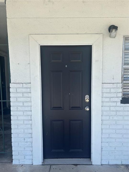 Recently Rented: $1,349 (1 beds, 1 baths, 700 Square Feet)