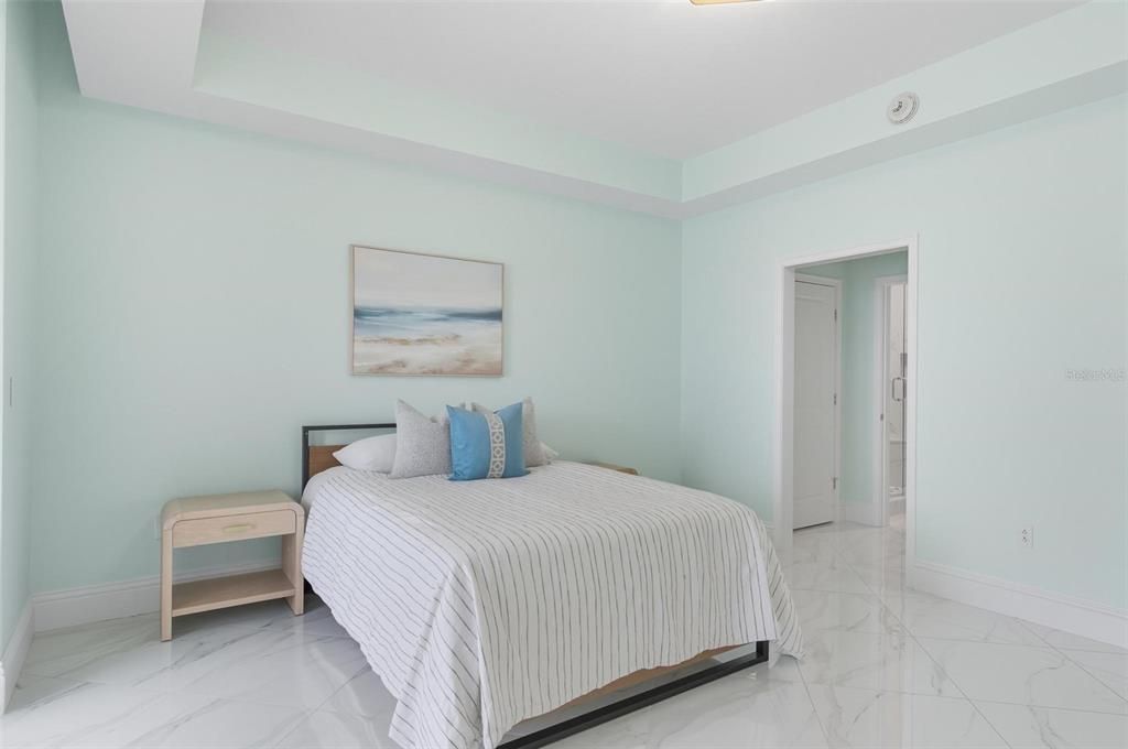 For Sale: $1,249,000 (3 beds, 3 baths, 1818 Square Feet)