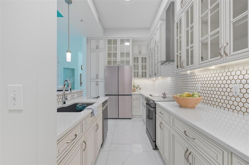 For Sale: $1,249,000 (3 beds, 3 baths, 1818 Square Feet)