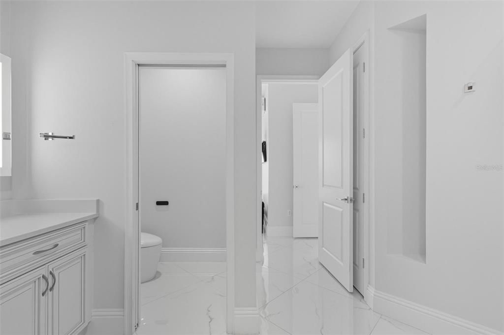 For Sale: $1,249,000 (3 beds, 3 baths, 1818 Square Feet)