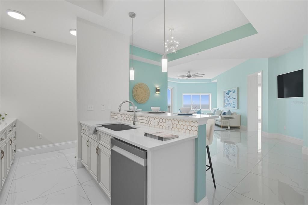 For Sale: $1,249,000 (3 beds, 3 baths, 1818 Square Feet)