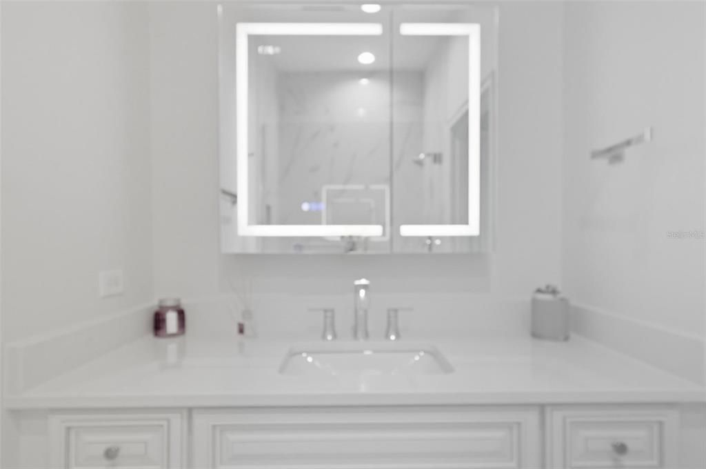 For Sale: $1,249,000 (3 beds, 3 baths, 1818 Square Feet)