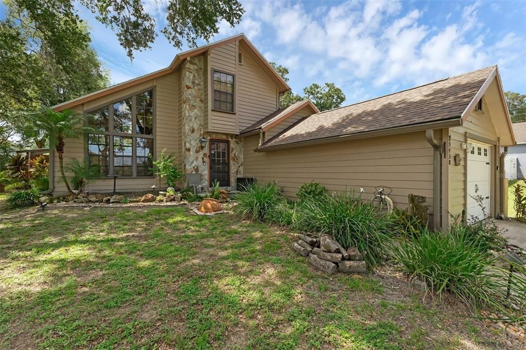 最近售出: $315,000 (2 贝兹, 2 浴室, 1285 平方英尺)