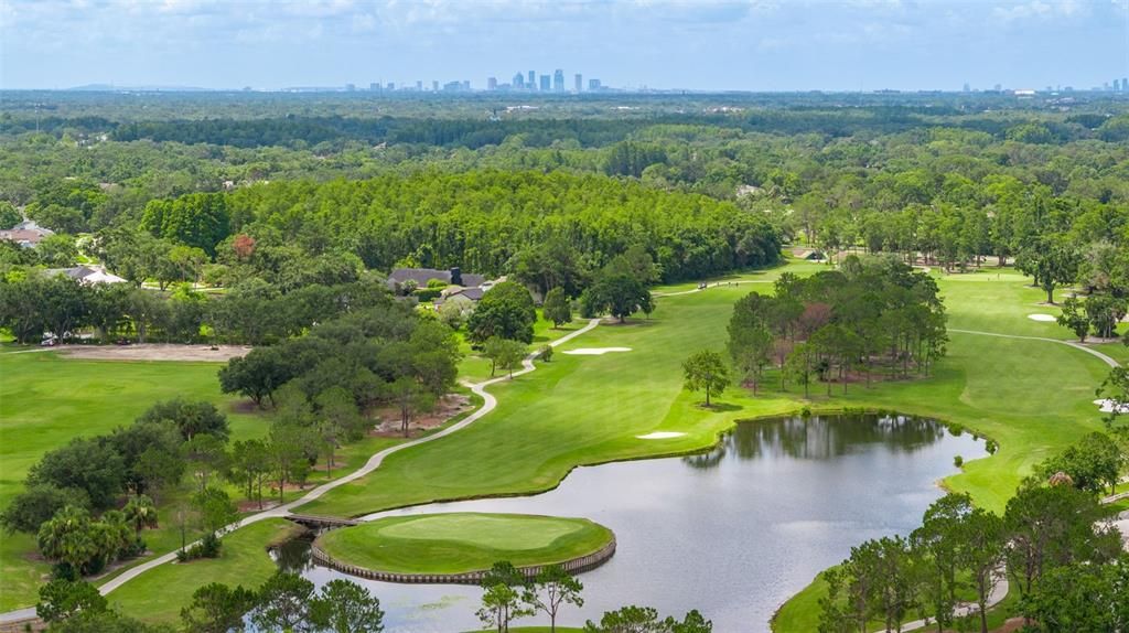 合同活跃: $480,000 (4 贝兹, 2 浴室, 2275 平方英尺)