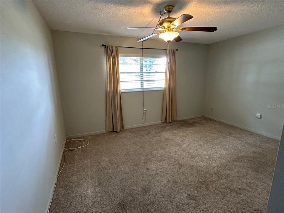 Activo con contrato: $80,000 (2 camas, 1 baños, 860 Pies cuadrados)