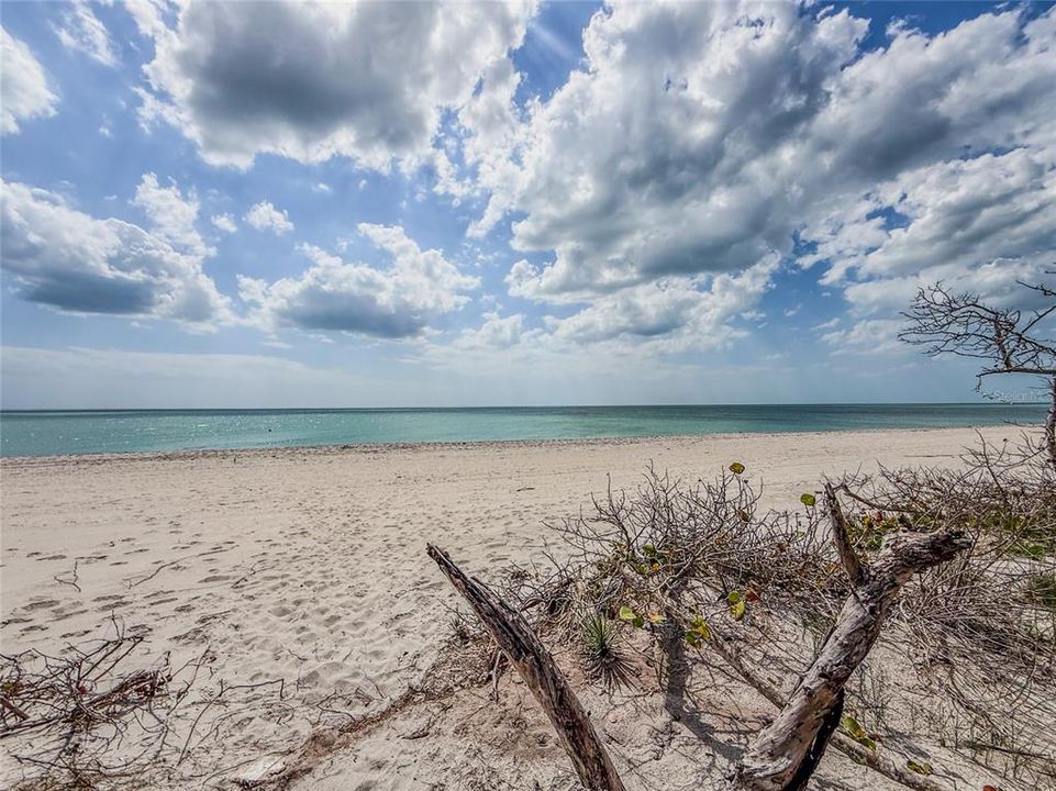 For Sale: $4,900,000 (2.30 acres)