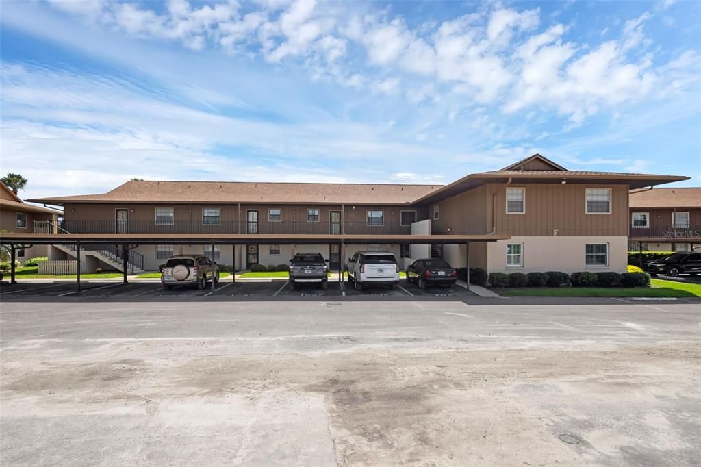 For Sale: $169,900 (2 beds, 1 baths, 832 Square Feet)