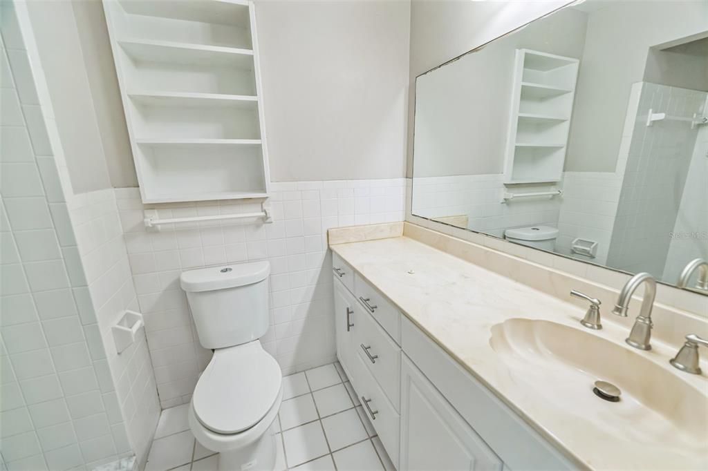 На продажу: $395,000 (3 спален, 2 ванн, 1854 Квадратных фут)