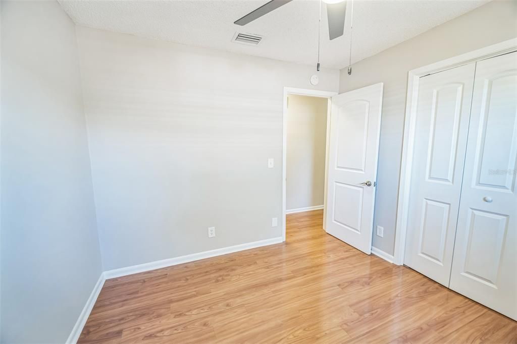 На продажу: $395,000 (3 спален, 2 ванн, 1854 Квадратных фут)