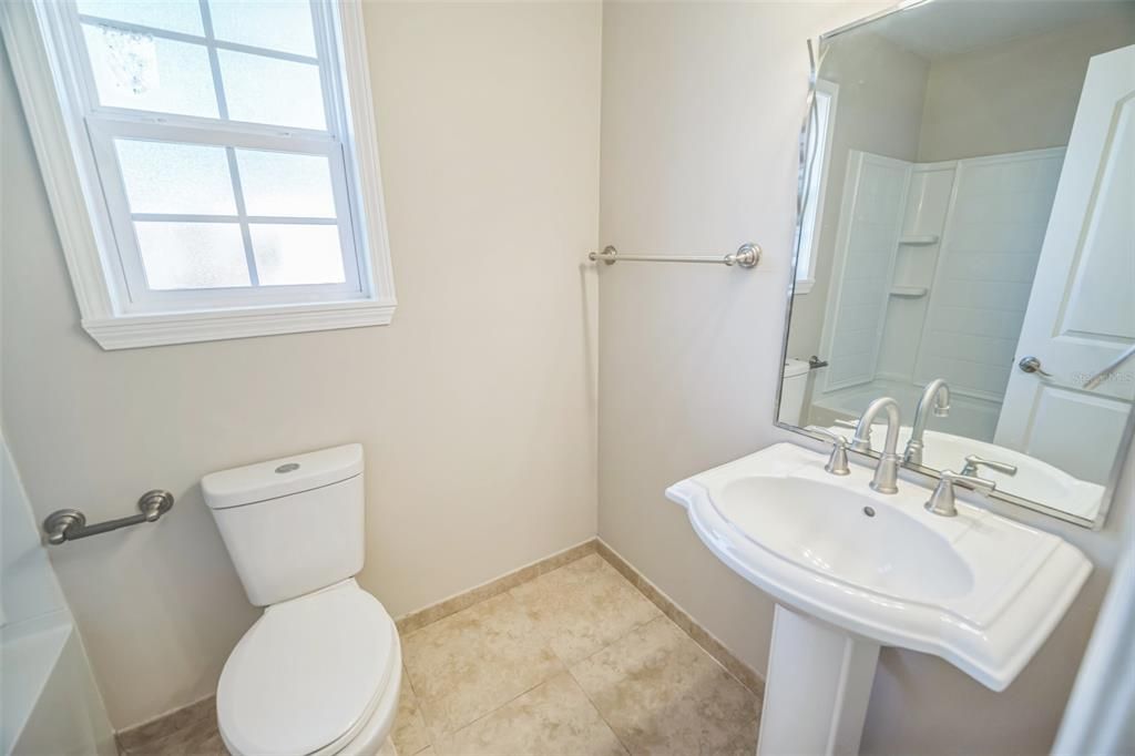 На продажу: $395,000 (3 спален, 2 ванн, 1854 Квадратных фут)