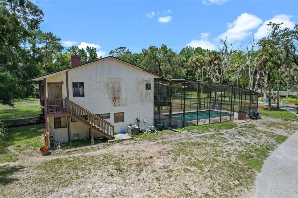 Active With Contract: $550,000 (4 beds, 3 baths, 2985 Square Feet)