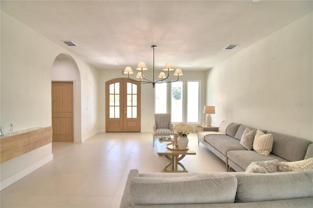 待售: $559,999 (4 贝兹, 4 浴室, 2316 平方英尺)