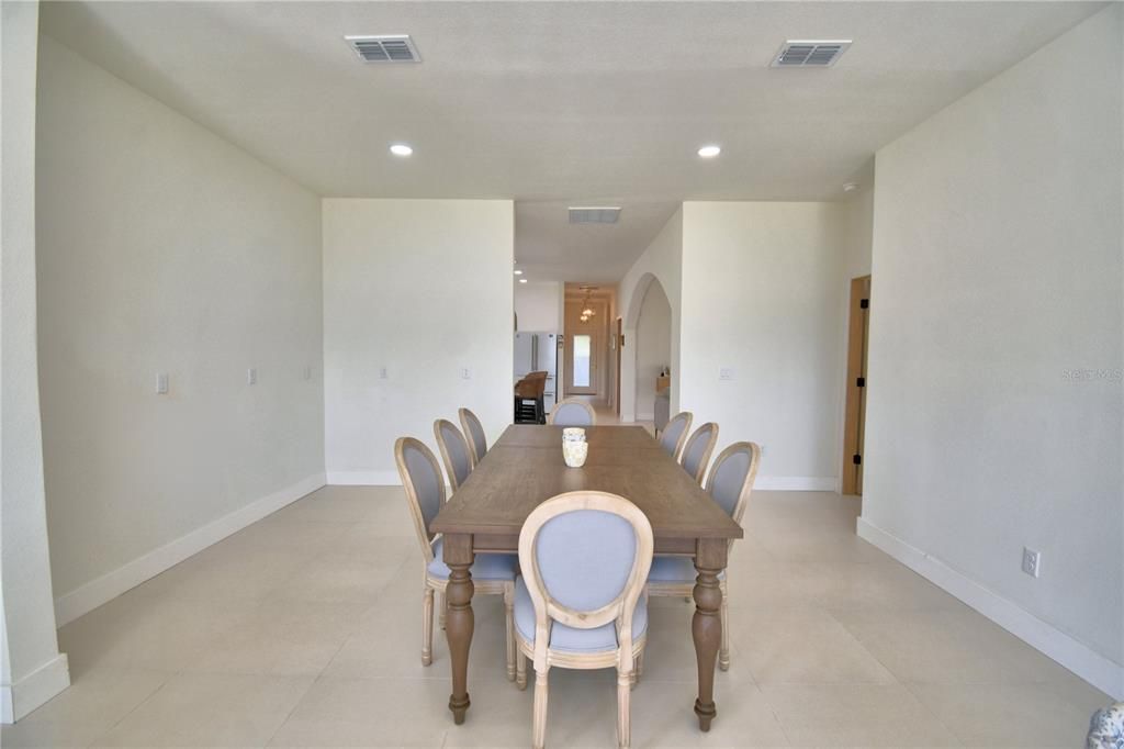 待售: $559,999 (4 贝兹, 4 浴室, 2316 平方英尺)