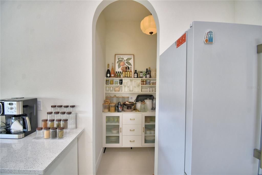 待售: $559,999 (4 贝兹, 4 浴室, 2316 平方英尺)