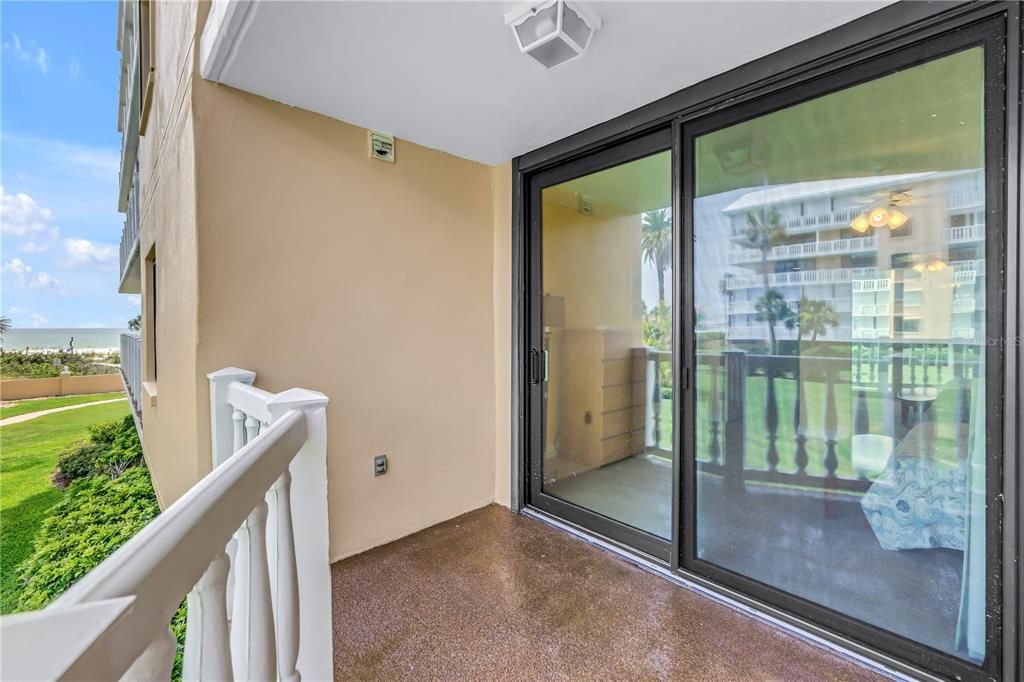 Activo con contrato: $1,510,500 (3 camas, 2 baños, 2365 Pies cuadrados)