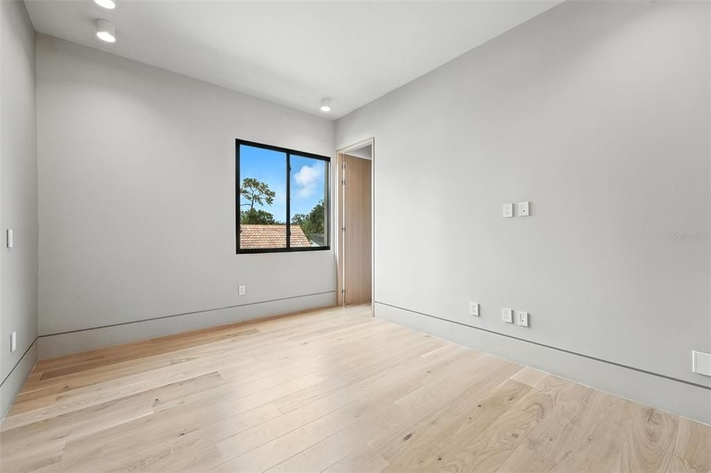 En Venta: $3,600,000 (4 camas, 5 baños, 3658 Pies cuadrados)