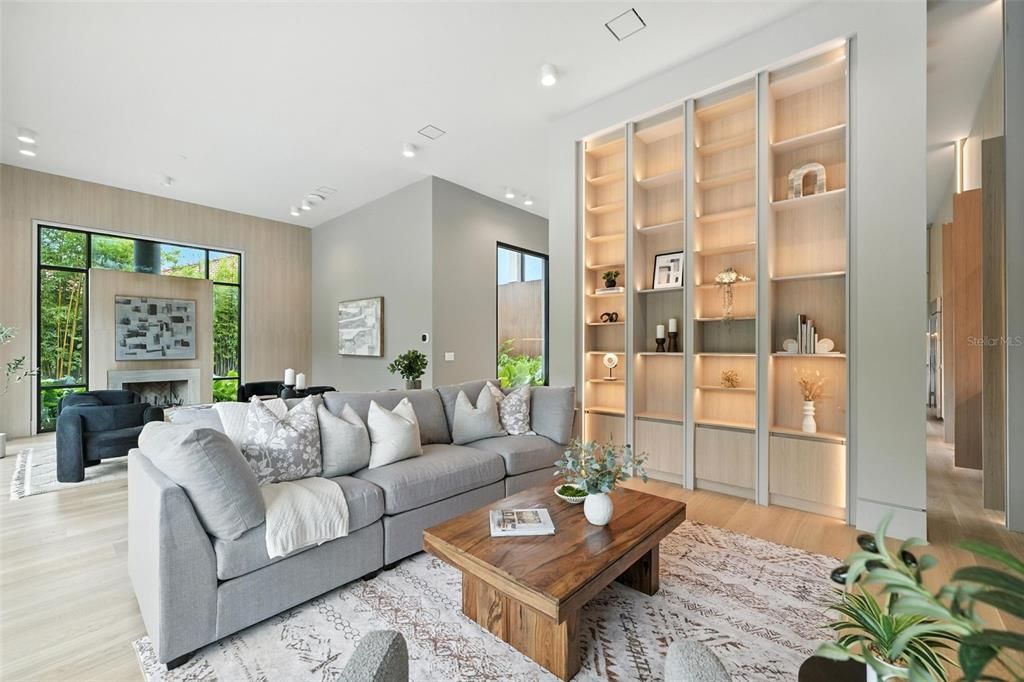 En Venta: $3,600,000 (4 camas, 5 baños, 3658 Pies cuadrados)