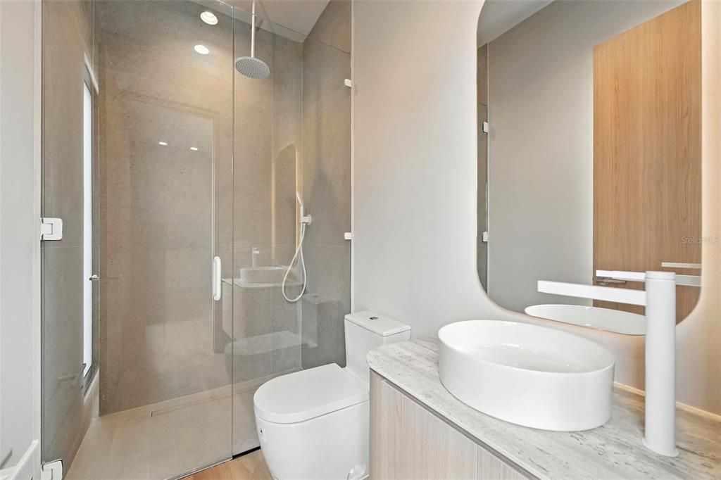 En Venta: $3,600,000 (4 camas, 5 baños, 3658 Pies cuadrados)