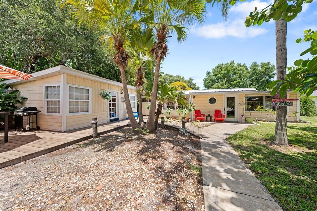 For Sale: $849,000 (4 beds, 3 baths, 2556 Square Feet)