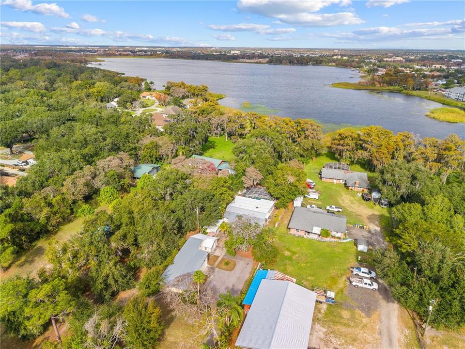 En Venta: $749,900 (4 camas, 3 baños, 2556 Pies cuadrados)