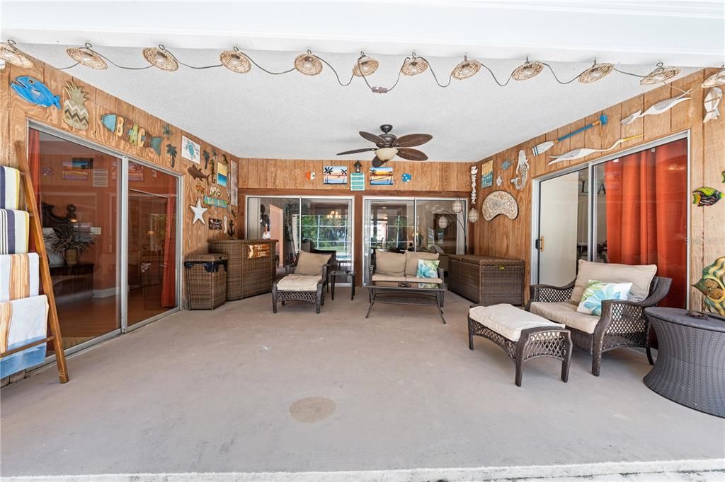 For Sale: $849,000 (4 beds, 3 baths, 2556 Square Feet)