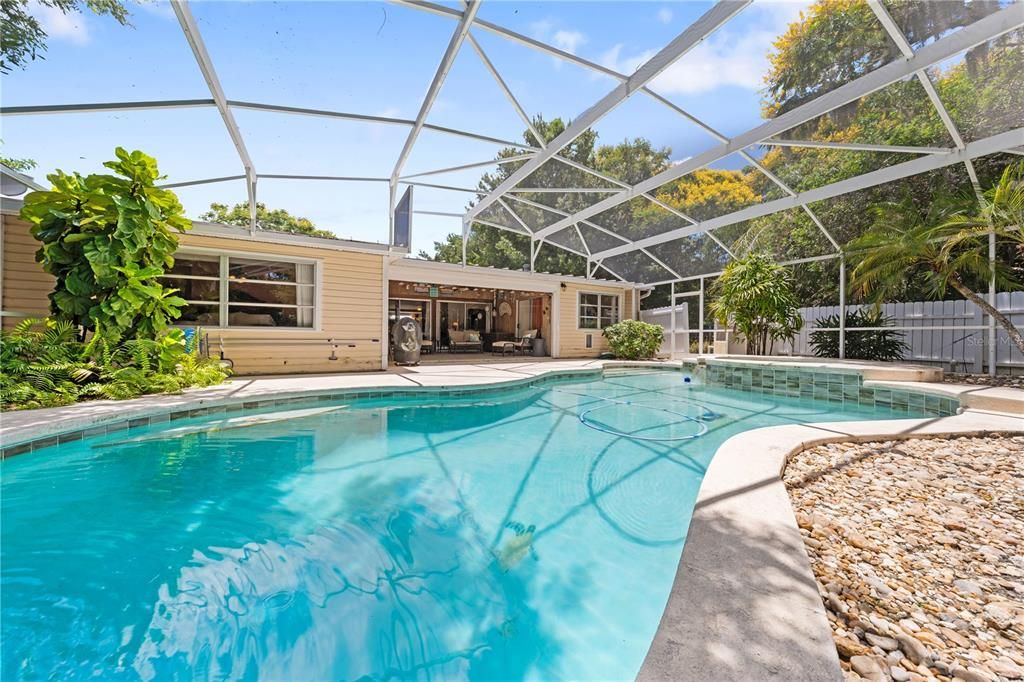 For Sale: $849,000 (4 beds, 3 baths, 2556 Square Feet)