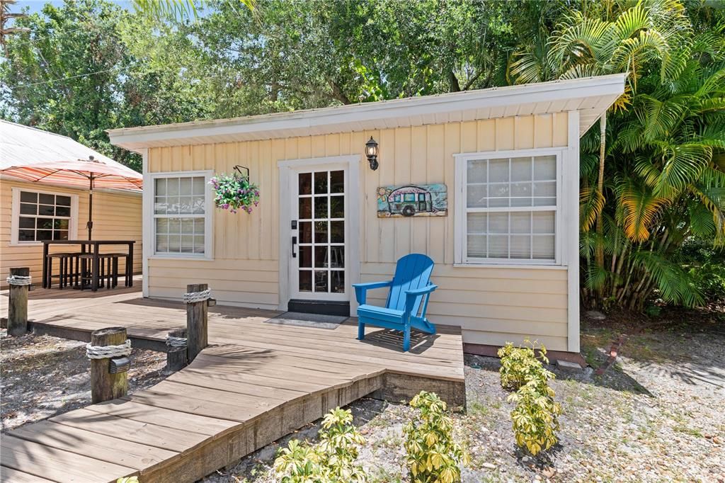 For Sale: $849,000 (4 beds, 3 baths, 2556 Square Feet)