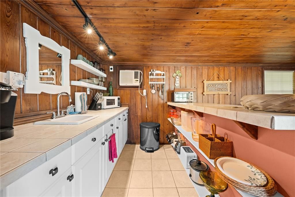 For Sale: $849,000 (4 beds, 3 baths, 2556 Square Feet)