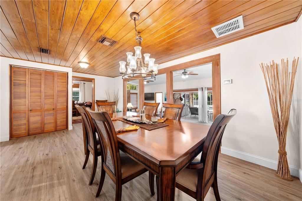 For Sale: $849,000 (4 beds, 3 baths, 2556 Square Feet)