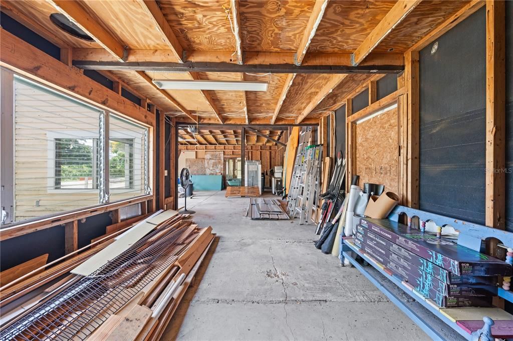 For Sale: $849,000 (4 beds, 3 baths, 2556 Square Feet)