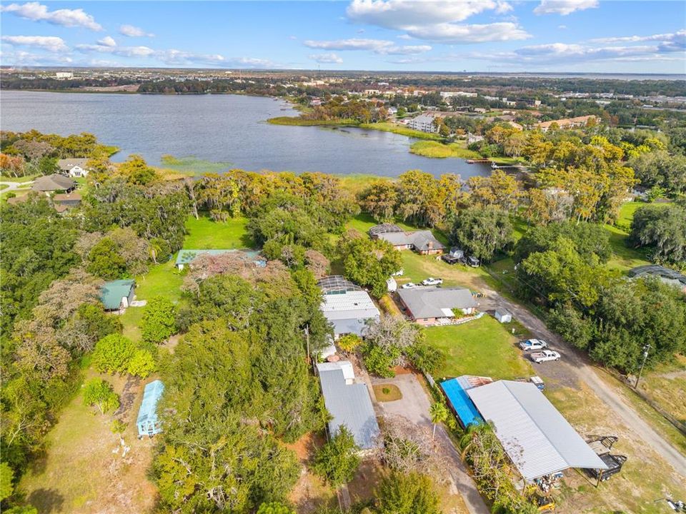 En Venta: $749,900 (4 camas, 3 baños, 2556 Pies cuadrados)