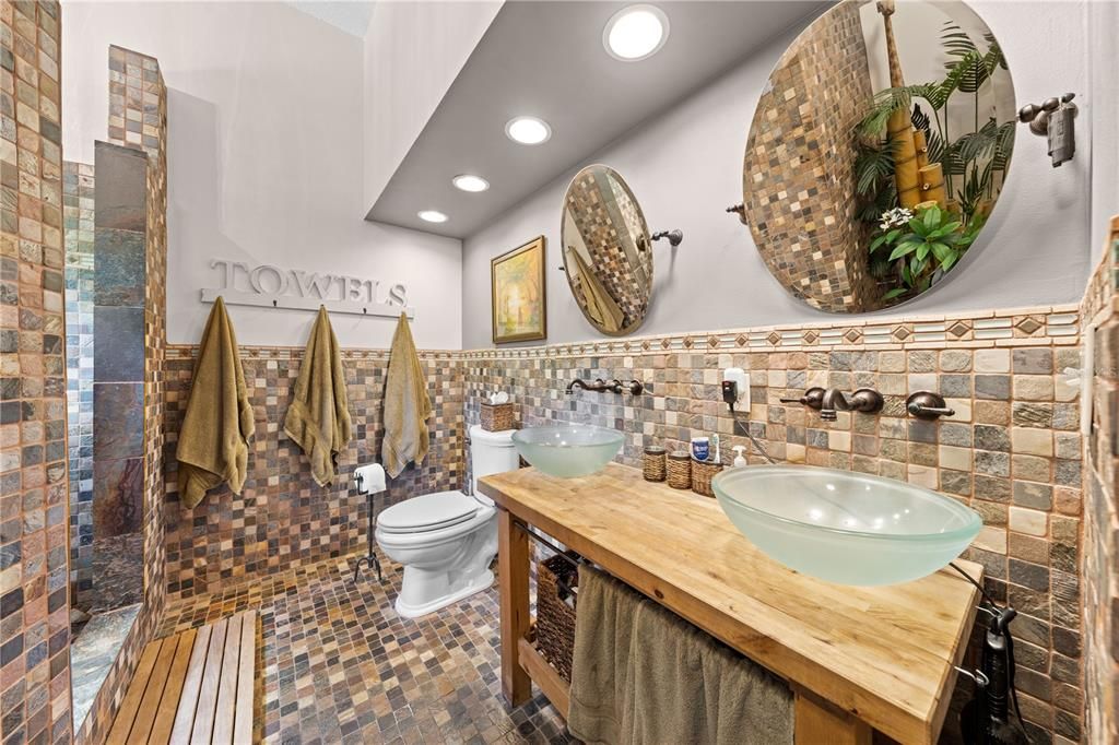 For Sale: $849,000 (4 beds, 3 baths, 2556 Square Feet)