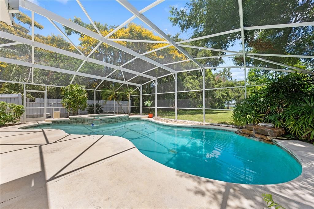 For Sale: $849,000 (4 beds, 3 baths, 2556 Square Feet)