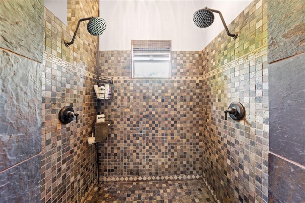 For Sale: $849,000 (4 beds, 3 baths, 2556 Square Feet)