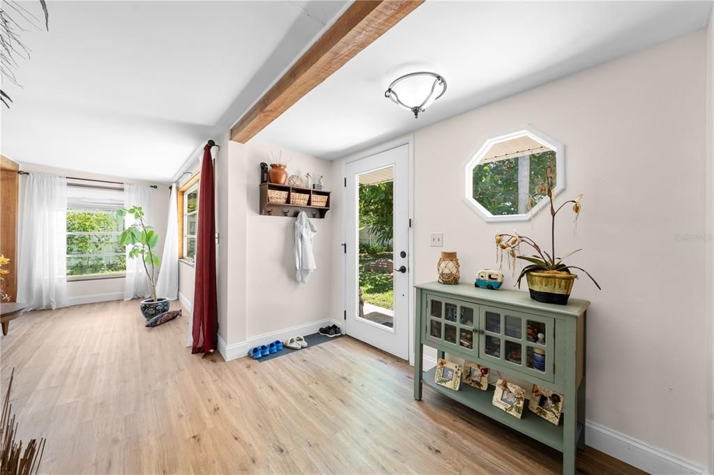 For Sale: $849,000 (4 beds, 3 baths, 2556 Square Feet)