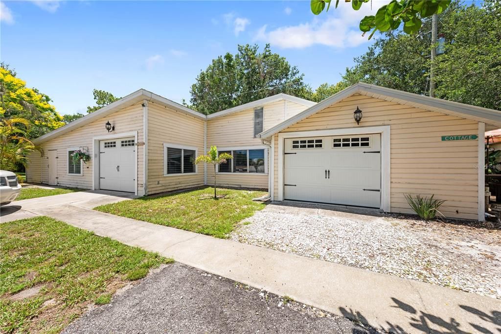 For Sale: $849,000 (4 beds, 3 baths, 2556 Square Feet)