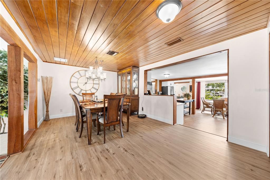 For Sale: $849,000 (4 beds, 3 baths, 2556 Square Feet)