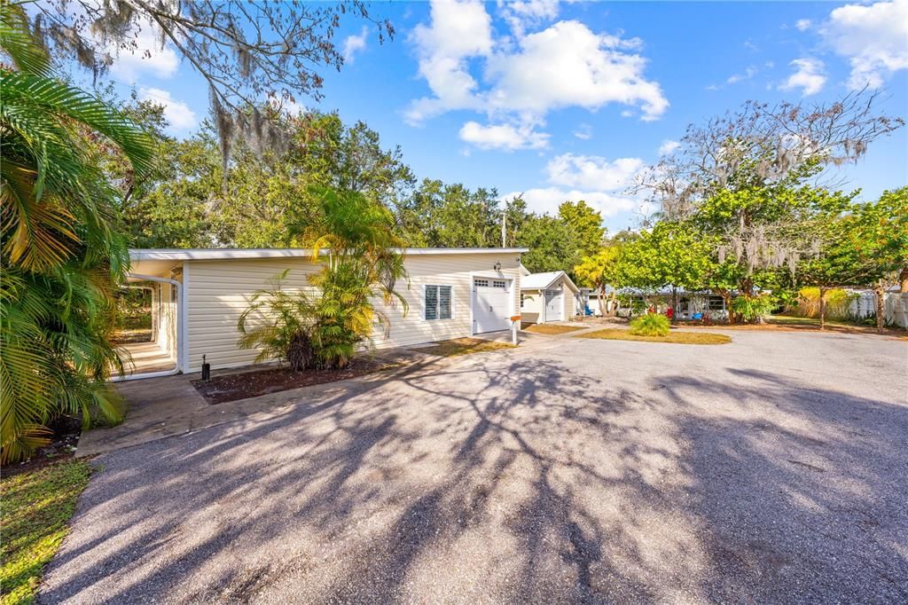 En Venta: $749,900 (4 camas, 3 baños, 2556 Pies cuadrados)