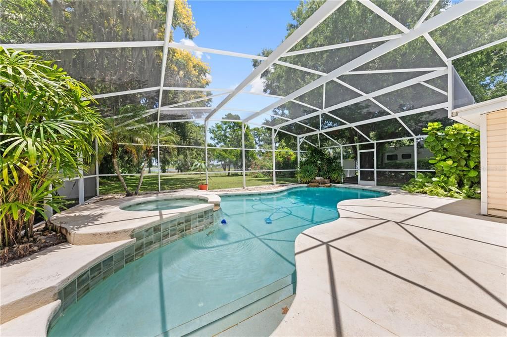 For Sale: $849,000 (4 beds, 3 baths, 2556 Square Feet)