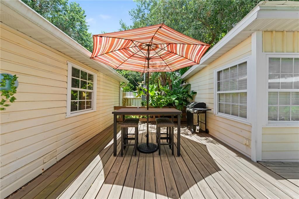 For Sale: $849,000 (4 beds, 3 baths, 2556 Square Feet)