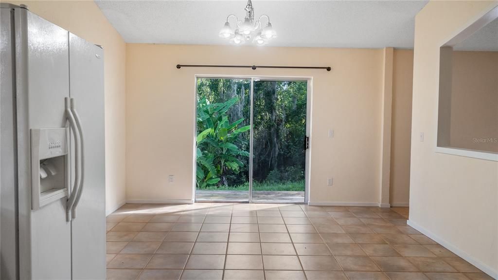 На продажу: $349,900 (3 спален, 2 ванн, 1569 Квадратных фут)