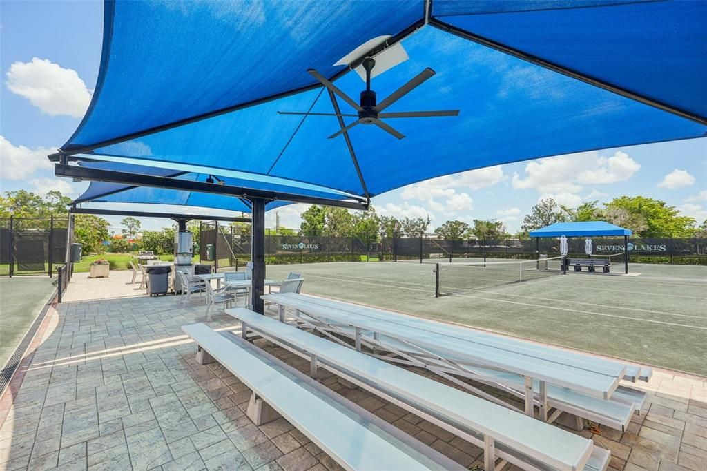 For Sale: $259,900 (2 beds, 2 baths, 1384 Square Feet)