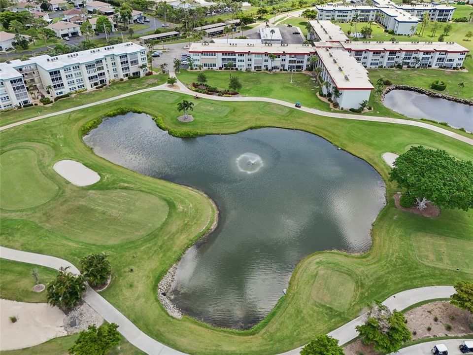 For Sale: $259,900 (2 beds, 2 baths, 1384 Square Feet)